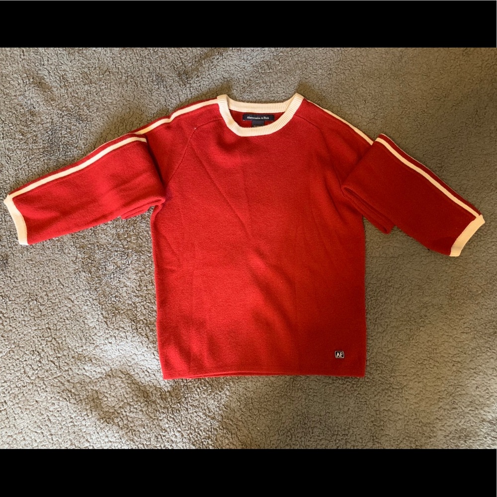 NWOT Abercrombie & Fitch crewneck sweater